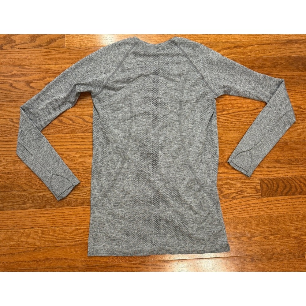 Lululemon Swiftly Tech Long Sleeve Shirt Women 8 Gray Running Athletic Workout